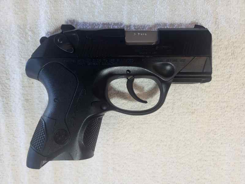 Beretta PX4 Storm Sub Compact 9MM N.I.B