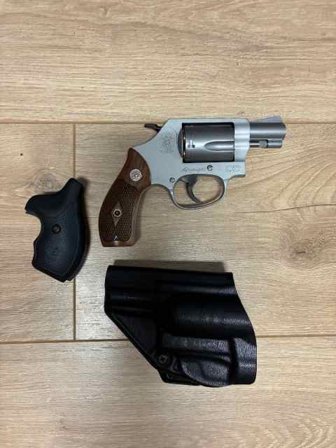 S&amp;W 637