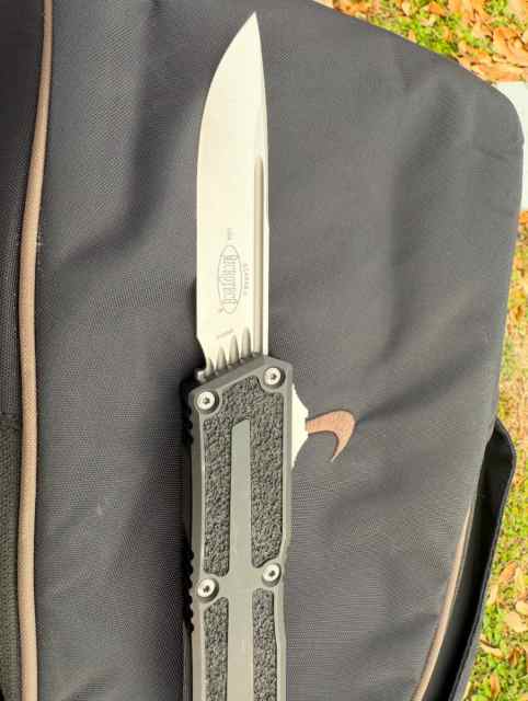 Microtech Scarab 2