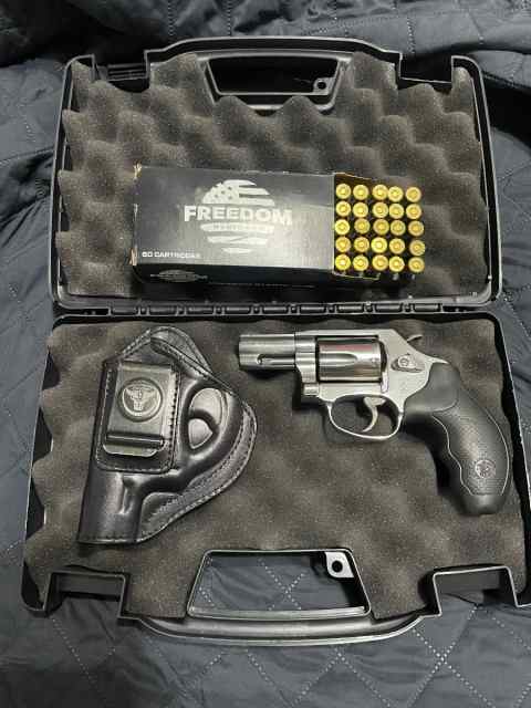 Smith &amp; Wesson 60-14