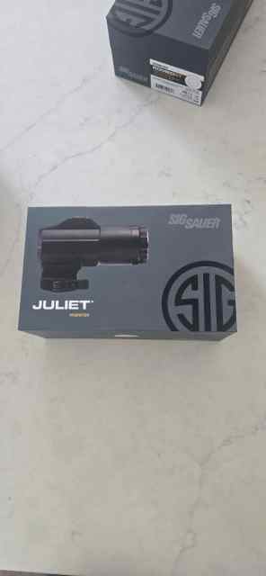 Sig Juliet 3 magnifier - New in box