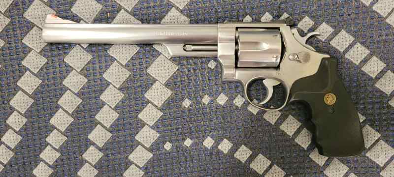 Smith &amp; Wesson 629 44 magnum 8 3/8