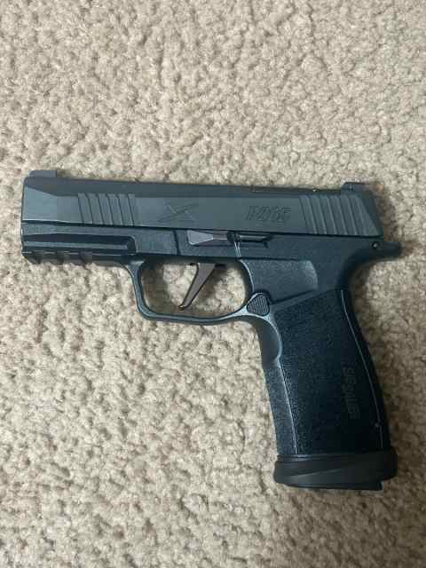 Sig P365 Xmacro 4 mags 