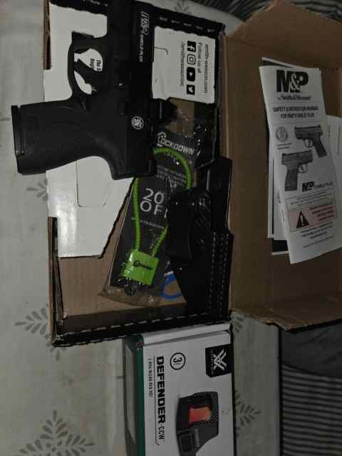 Smith &amp; Wesson Shield Plus optics ready 9mm