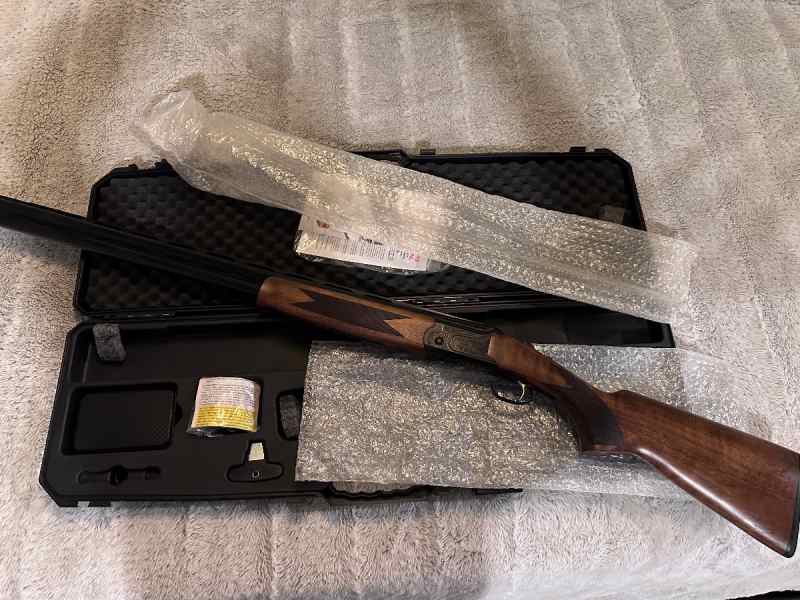 New in Box- Mossberg gold reserve black label 12ga