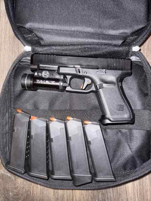 Glock 49/5 Mags/TLR1 HL/IWB Holster