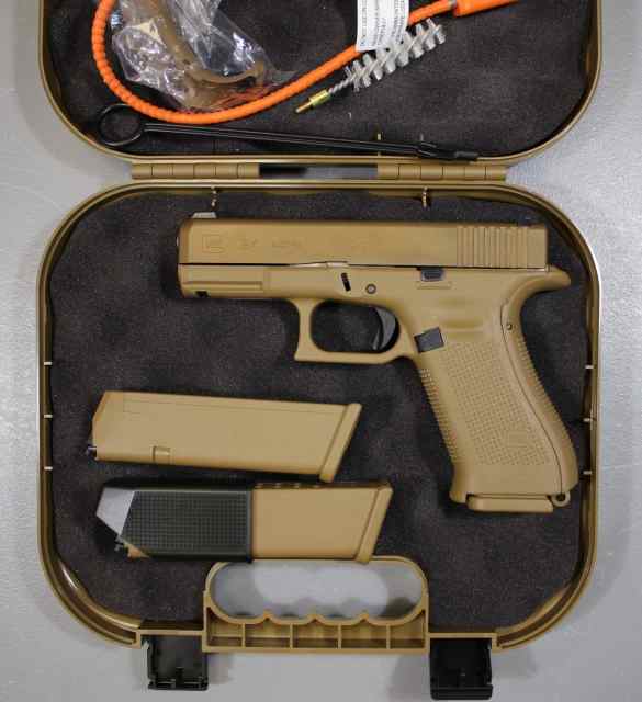 Glock 19X 9mm 4&quot; Barrel 3 Magazines