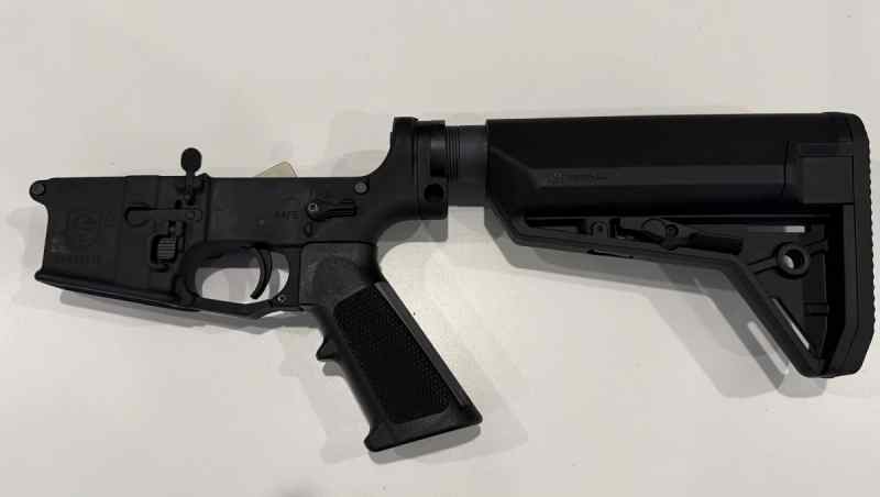 Knights Armament (KAC) SR-15 Lower