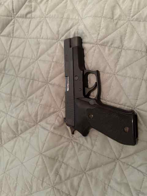 Sig P220 