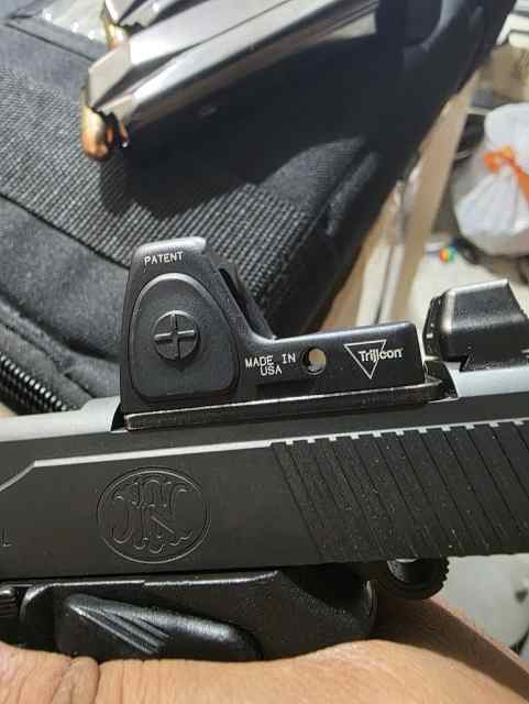 fn7.jpg