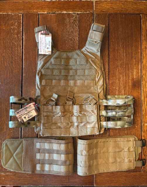 TACTICAL ASSAULT GEAR VANGUARD PLATE CARRIER 