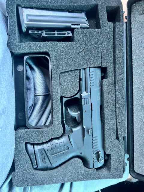 Walther P22 