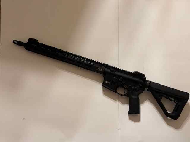 For Sale: LWRC and BCM Recce 16