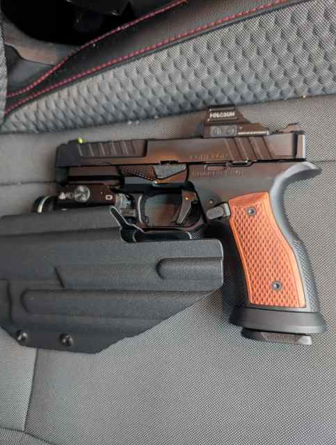 Springfield echelon plus extras