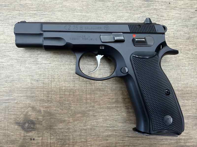 *USED* CZ 75 B W/ BOX AND MAGS