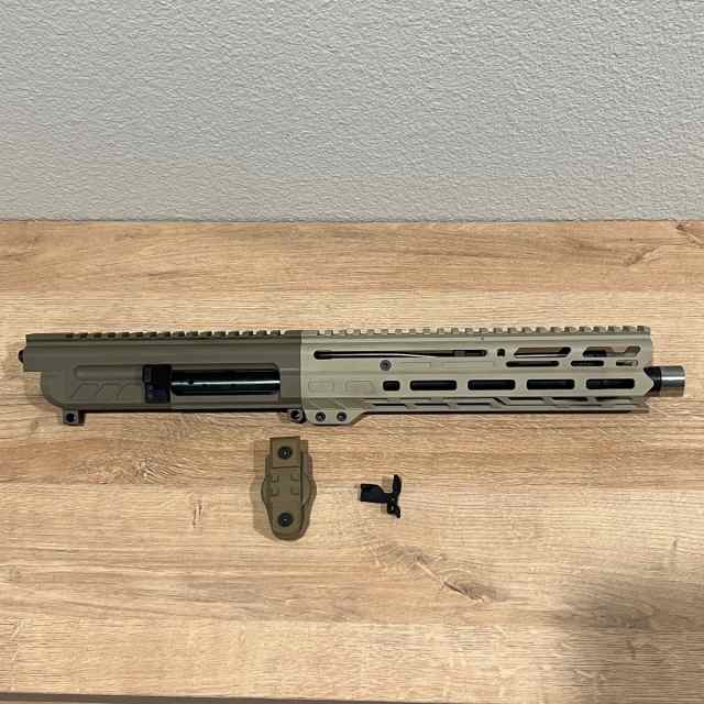 CMMG Dissent 5.56 complete upper w/10.5&quot; barrel