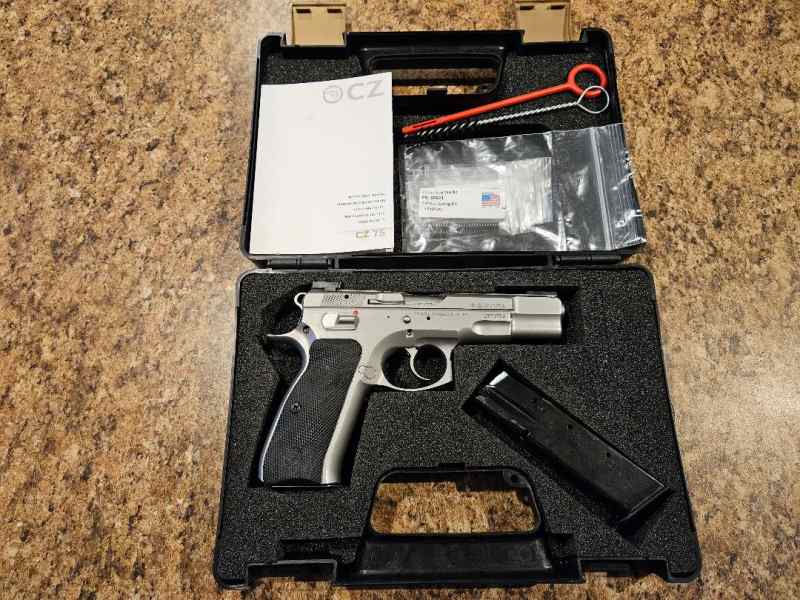 cz75b ss case.jpg