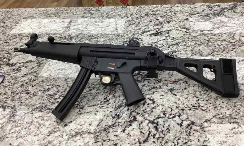 H&amp;K MP5 .22LR by Umarex PIstol 