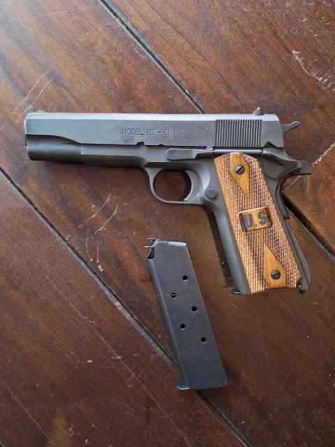 (2) 1911s (2) .22 Lugers