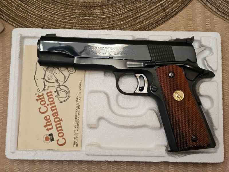 Colt Gold Cup National Match 70 Series  45acp 98%