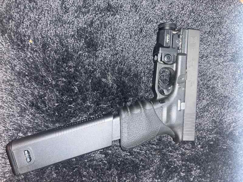 Glock 19