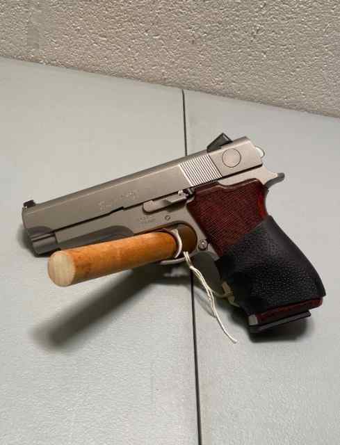 Smith &amp; Wesson 1086 Excellent Condition! Only 1660