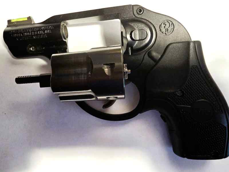 RUGER LCR WITH CTC GRIPS_02.jpg