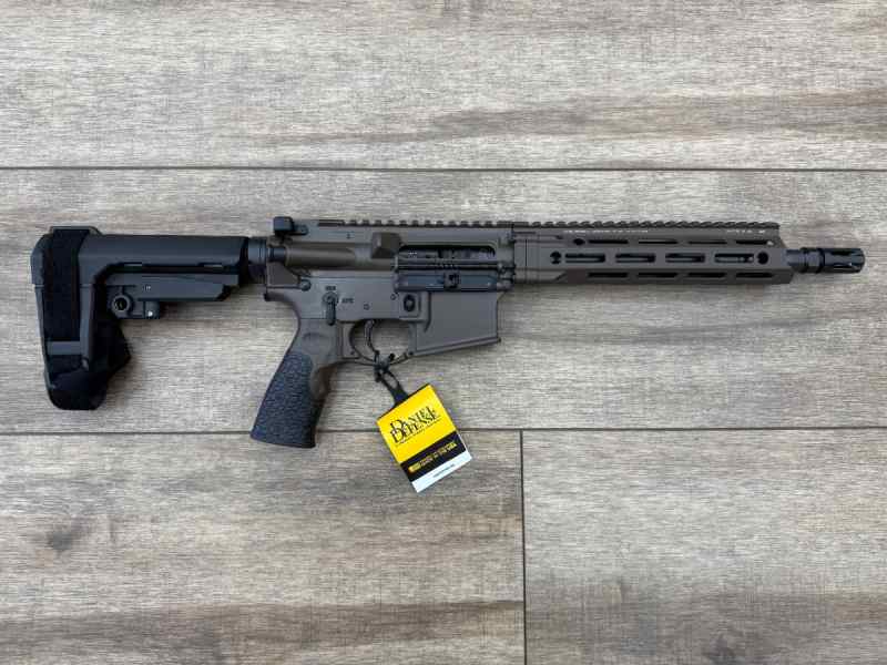 *NEW IN BOX* DANIEL DEFENSE DDM4 V7 PISTOL