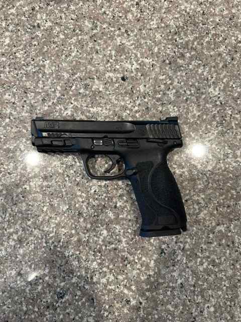 SMITH &amp; WESSON M&amp;P9 M2.0 COMPACT 9MM 4"