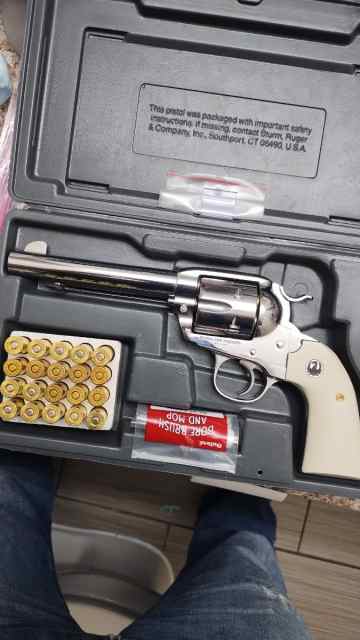 Ruger new vaquero bibsy 45 long Colt 