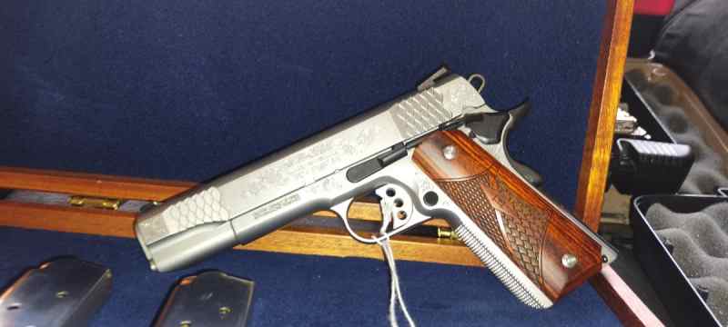 1911 45. Smith and Wesson  series E engraved 