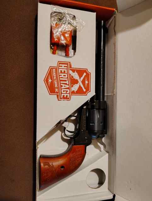 BNIB heritage rough rider 22lr revolver 6.5&quot;