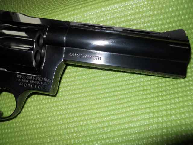 ISO Dan Wesson 357 Model 15-2, made in Palmer Mass