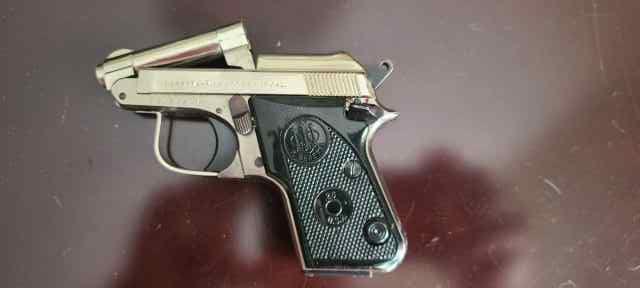 Beretta nickel plated  950BS .25 