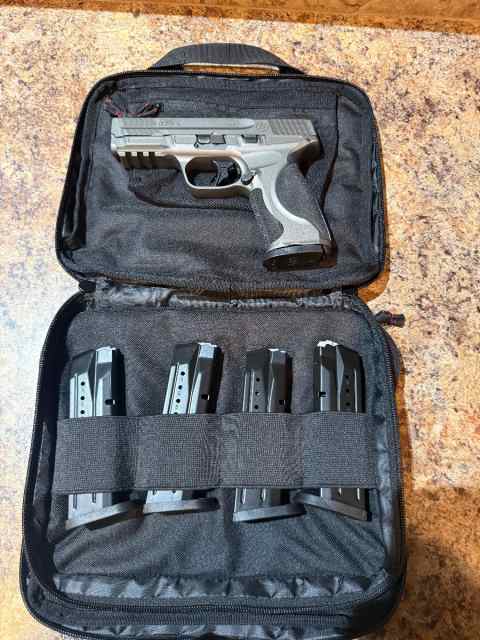S&amp;W M&amp;P 2.0 9mm Metal PRICE DROP