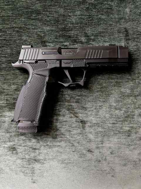 Custom SIG Sauer P365