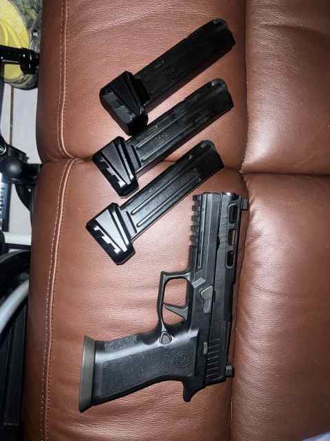 Sig Sauer P320 
