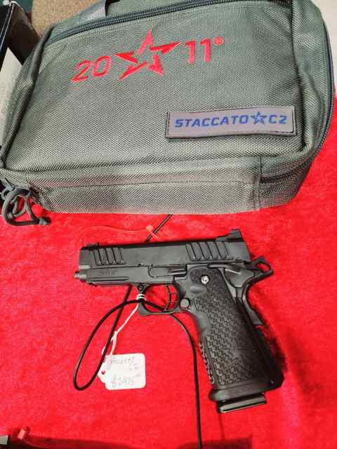 *REDUCED* Staccato C2 non-optic with 5 magazines