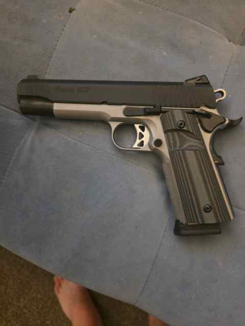 Sig Sauer 1911 reverse two tone