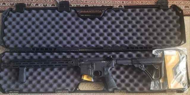 Daniel Defense DDM4V7 - NEW 