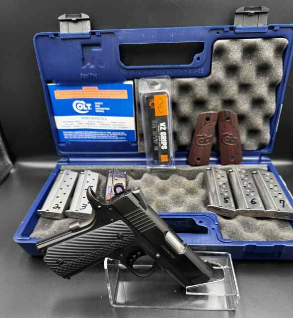 Colt Defender 9mm Compact 1911 - Extra Grips