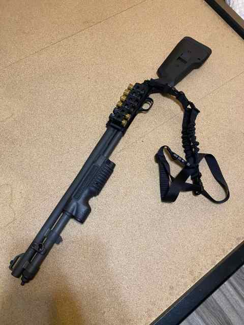 Mossberg 590A1 Magpul