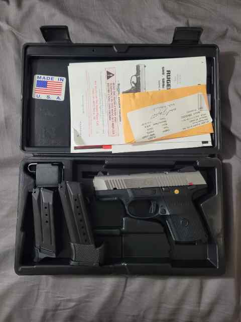 Ruger SR9c 