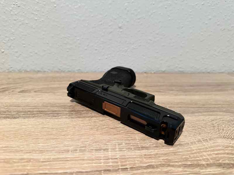 Custom ARC Glock 19.5