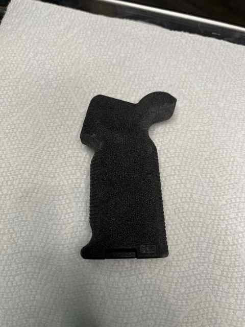 Magpul K2 grip stippled for AR