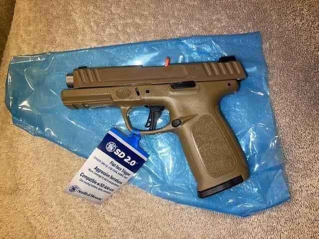 Smith &amp; Wesson SD9 2.0 FDE