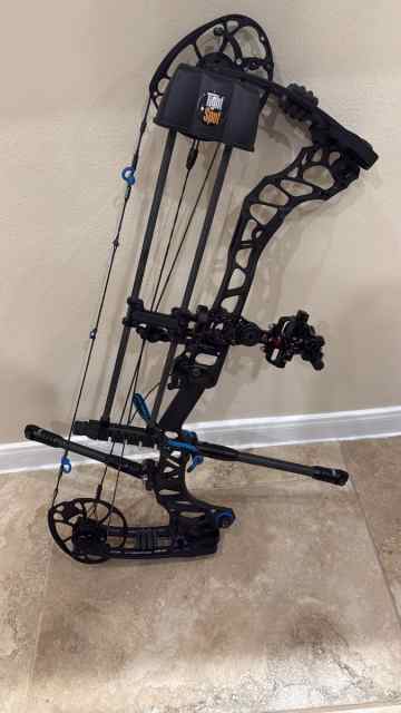 Mathews Vertix like new