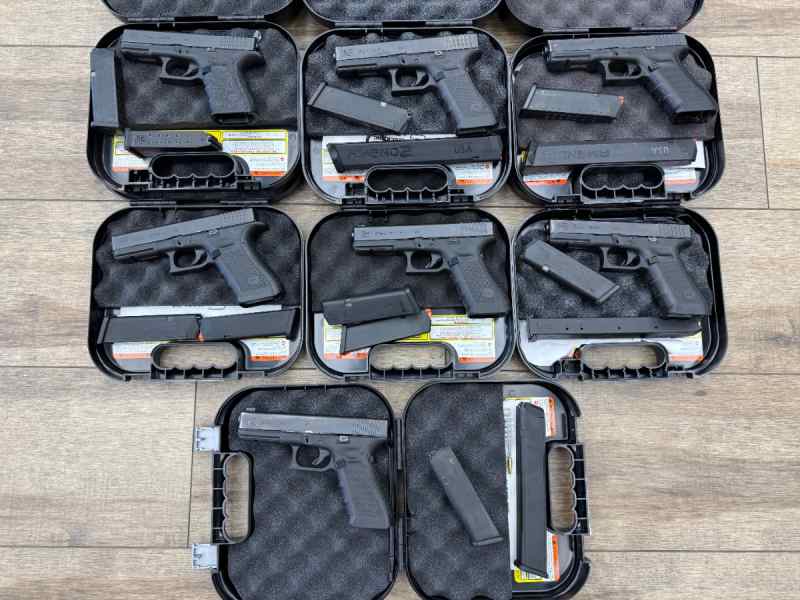 *USED* POLICE TRADE IN BLUE LABEL GLOCKS 9MM &amp; .40