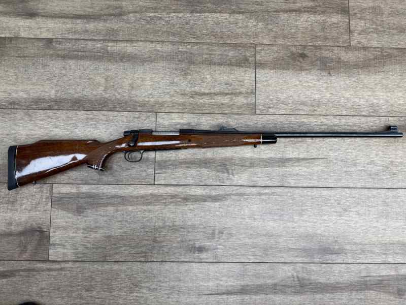 *USED* REMINGTON MODEL 700 IN 300 REM ULTRA MAG