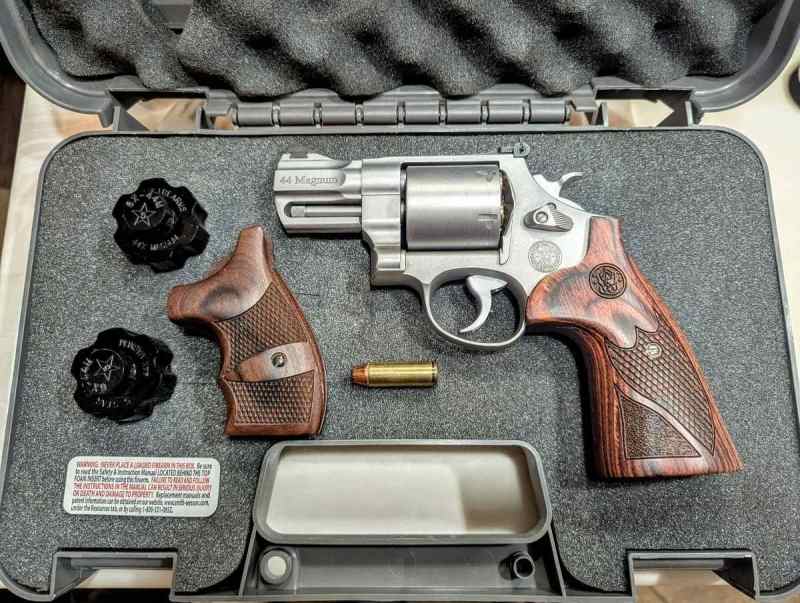 S&amp;W 629-6 Performance Center 44